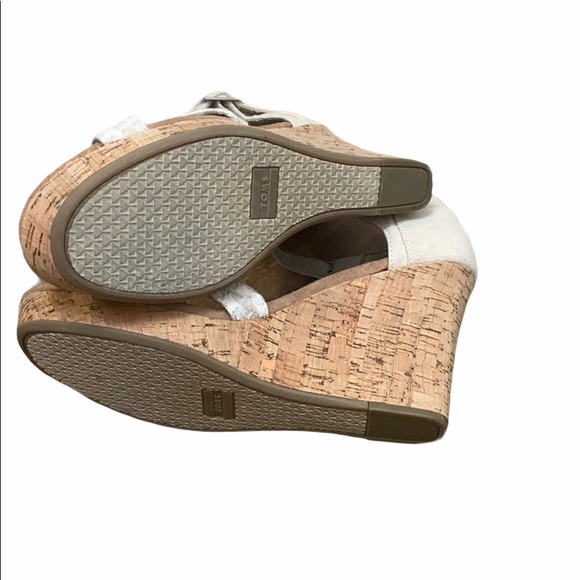 TOMS like new wedge sandals sz 8.5 - Picture 6 of 6